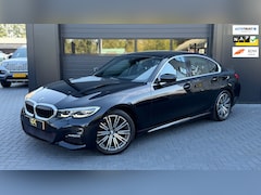 BMW 3-serie - 320i High Executive Edition M Sport Camera|Stoelverwarming