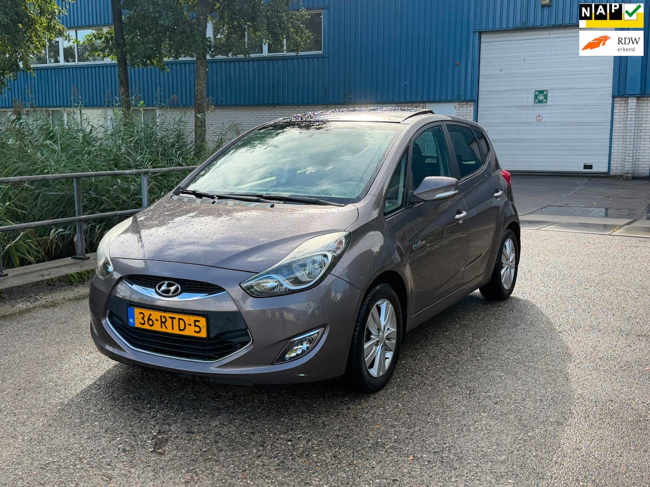 Hyundai ix20 - 1.4i i-Vision Pano! Navi! Camera! 78.500 KM NAP! - AutoWereld.nl