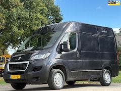 Peugeot Boxer - 333 2.2 BlueHDi 120PK *Oprijplaat inklapbaar* NAP|trekhaak 2500KG|cruise|achteruitrijcamer