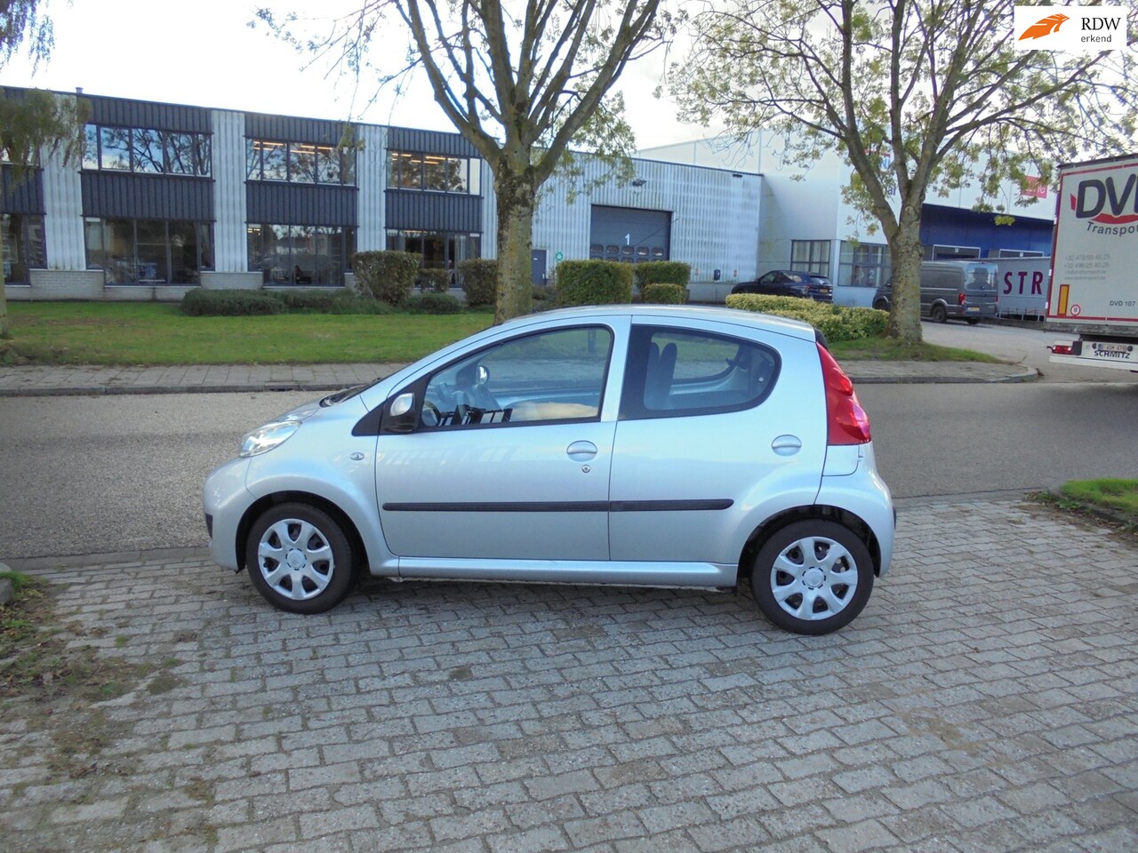 Peugeot 107 - 1.0-12V XS 1.0-12V XS - AutoWereld.nl