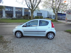 Peugeot 107 - 1.0-12V XS