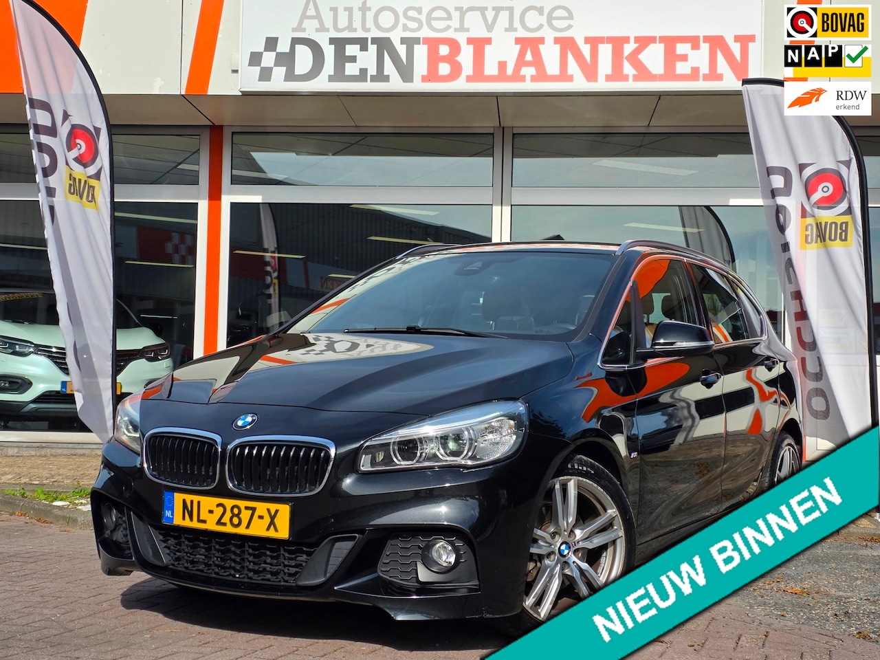 BMW 2-serie Active Tourer - 218i Centennial High Executive Automaat BJ.2017 / Navi / Leder / M Sport / Head-up Display - AutoWereld.nl