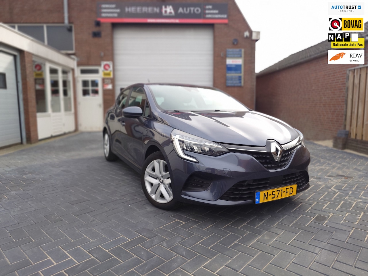 Renault Clio - 1.0 TCe Business Zen 1.0 TCe Business Zen, 5 deurs, Android Auto, Trekhaak - AutoWereld.nl