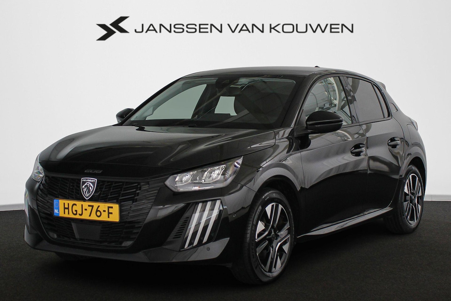 Peugeot 208 - 1.2 Hybrid 110 e-DCS6 Allure Stoelverwarming Camera Apple CarPlay - AutoWereld.nl