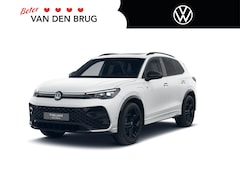 Volkswagen Tiguan - R-Line 1.5 eHybrid 150 kW / 204 PK SUV 6 versn. DS | Trekhaak | Panoramadak | Black Style