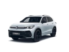 Volkswagen Tiguan - R-Line 1.5 eHybrid 200 kW / 272 PK SUV 6 versn. DS | Trekhaak | Panoramadak | Black Style