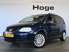 Volkswagen Touran - 1.6-16V FSI Trendline Airco Trekhaak Cruise Control Rijklaarprijs Inruil mogelijk