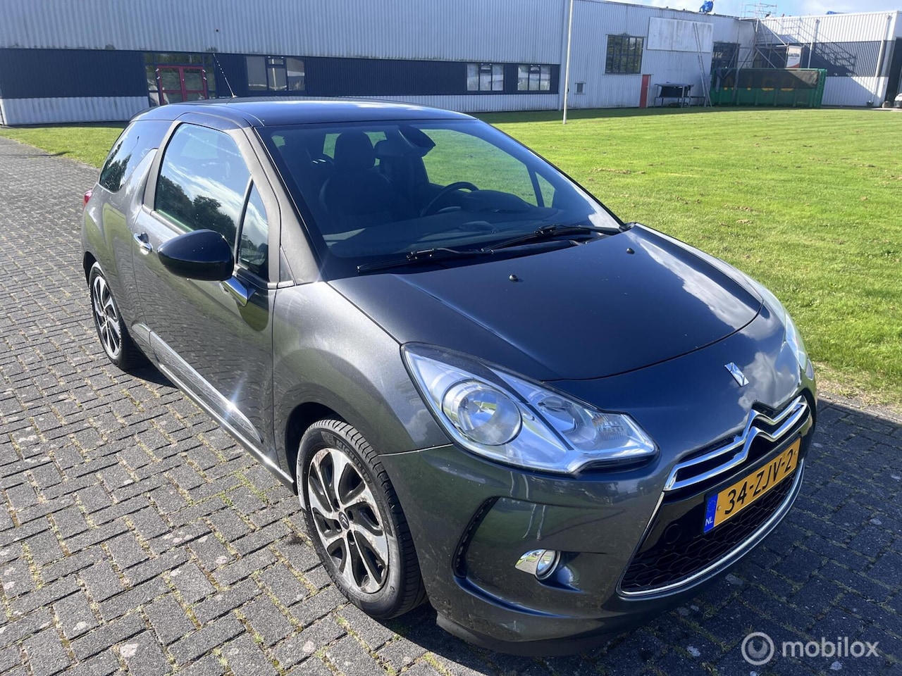 Citroën DS3 - 1.2 VTi Chic / Motor gereviseerd! / Alles nieuw! / Navi / Airco / Cruise / Trekhaak / - AutoWereld.nl