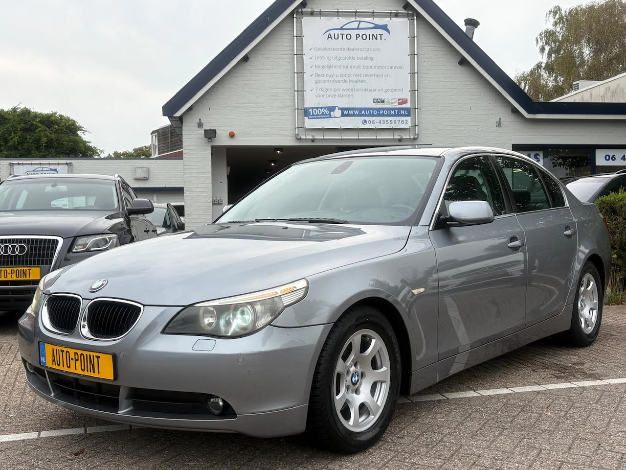 BMW 5-serie - 520i 6-CILINDER/LEDER/NAVI/XENON/CRUISE/PDC - AutoWereld.nl