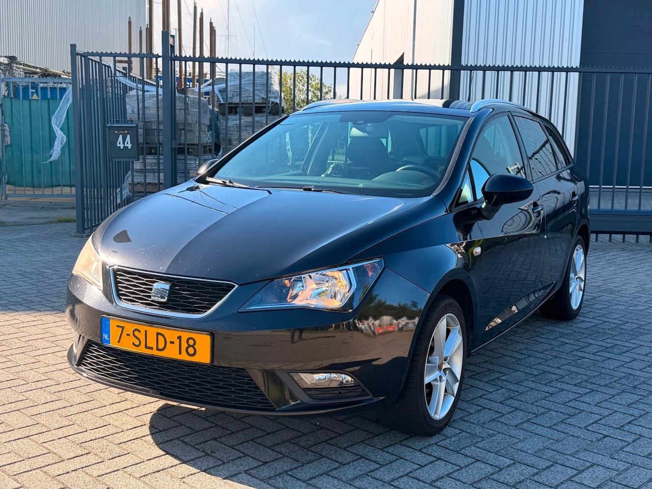 SEAT Ibiza ST - 1.2 TSI Chill Out Plus Navi Clima Div Opties - AutoWereld.nl
