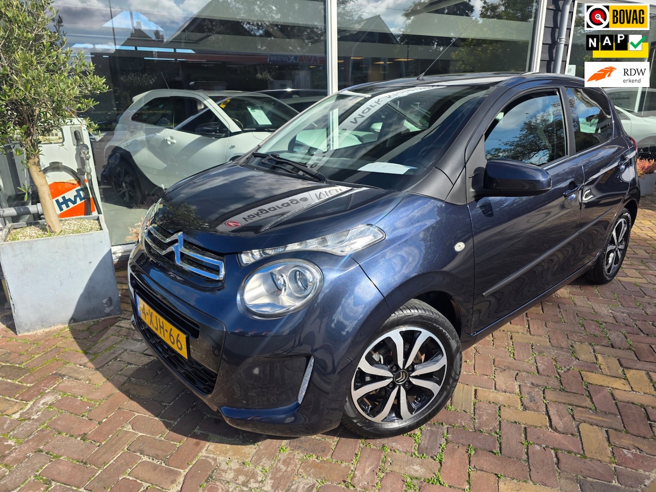 Citroën C1 - 1.0 e-VTi Shine 1.0 e-VTi Shine,weinig km,leuke uitvoering - AutoWereld.nl