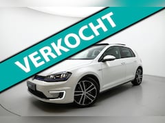 Volkswagen Golf - 1.4 TSI GTE PANO LEER SFEER CAM ACC STOELV