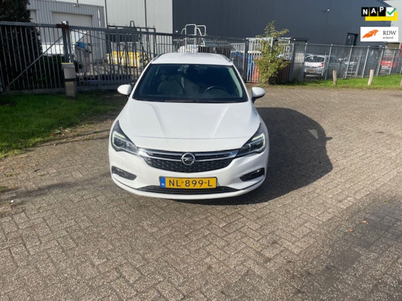 Opel Astra Sports Tourer - 1.0 Online Edition NAVIGATIE !!! - AutoWereld.nl