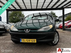 Peugeot 206 - 1.4 XT Nieuwe APK //Automaat