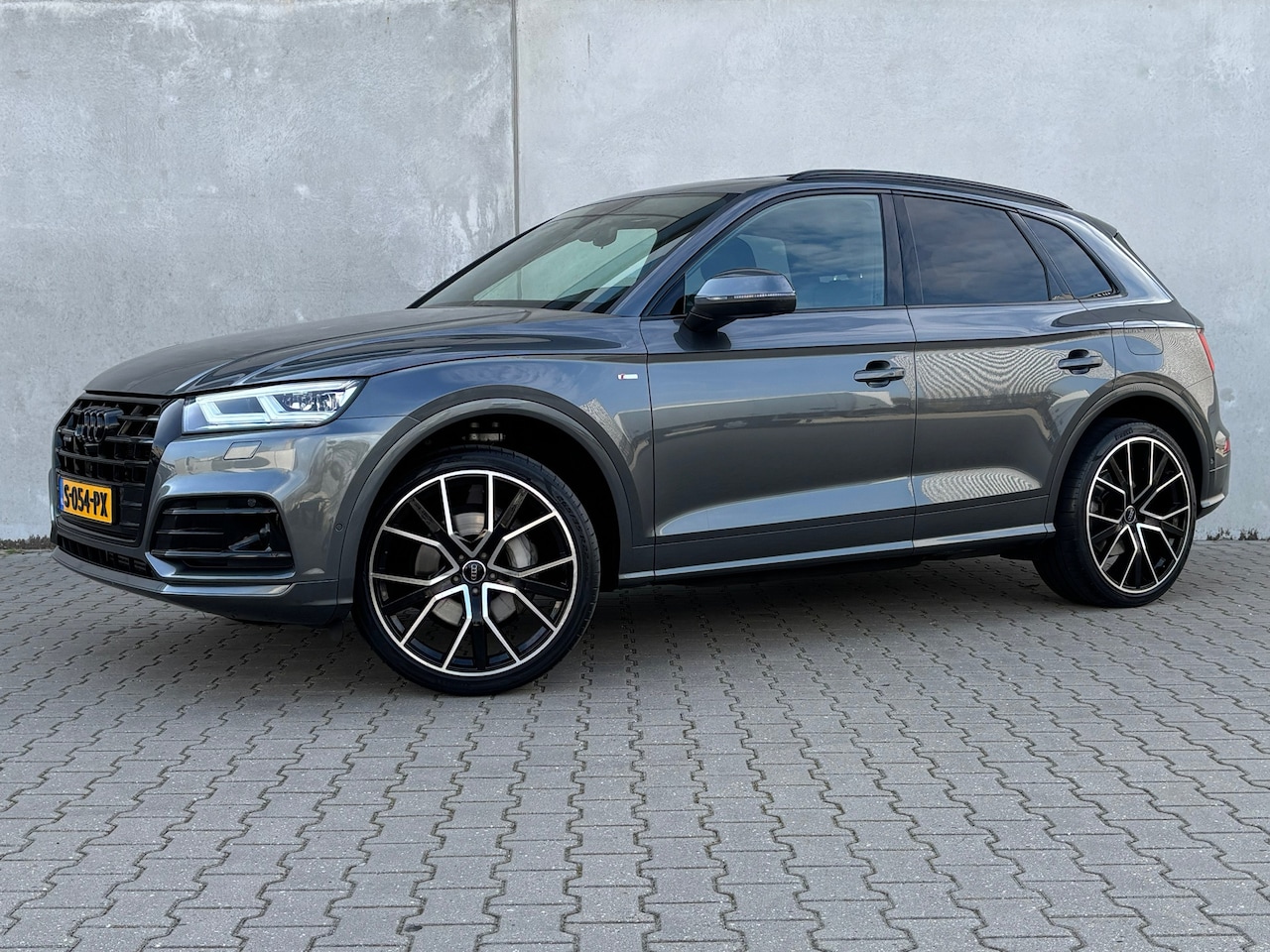 Audi Q5 - 55 TFSI e quattro Competition 360° B&O Pano Trekhk - AutoWereld.nl