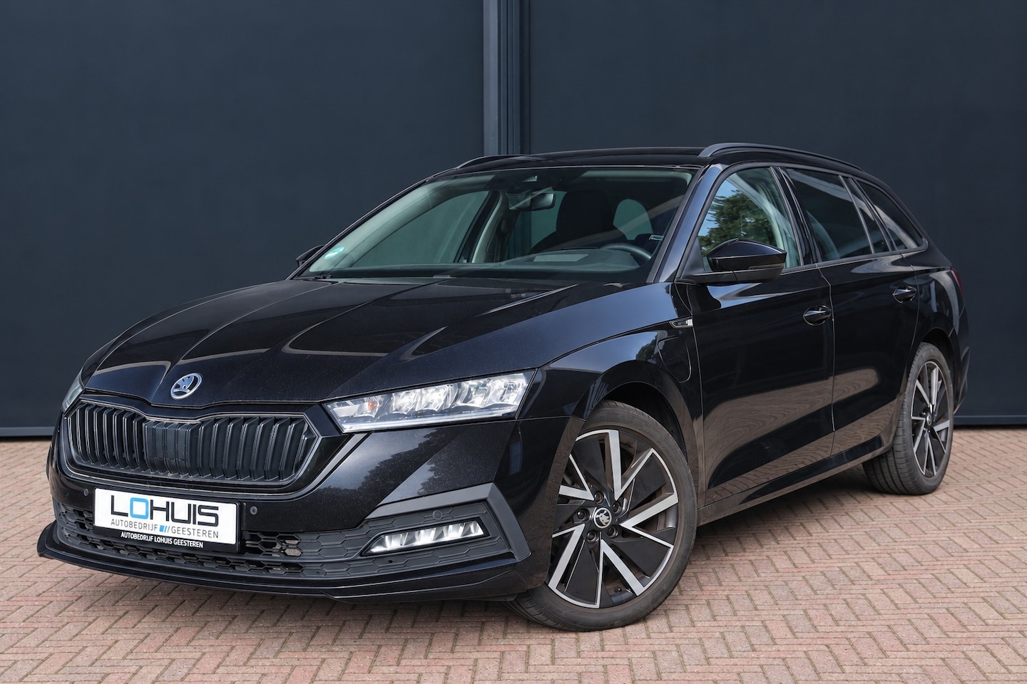 Skoda Octavia Combi - 1.4TSI iV PHEV Sportline Business DSG 204PK | CARPLAY | VIRTUAL | CRUISE | LED | CLIMA | P - AutoWereld.nl