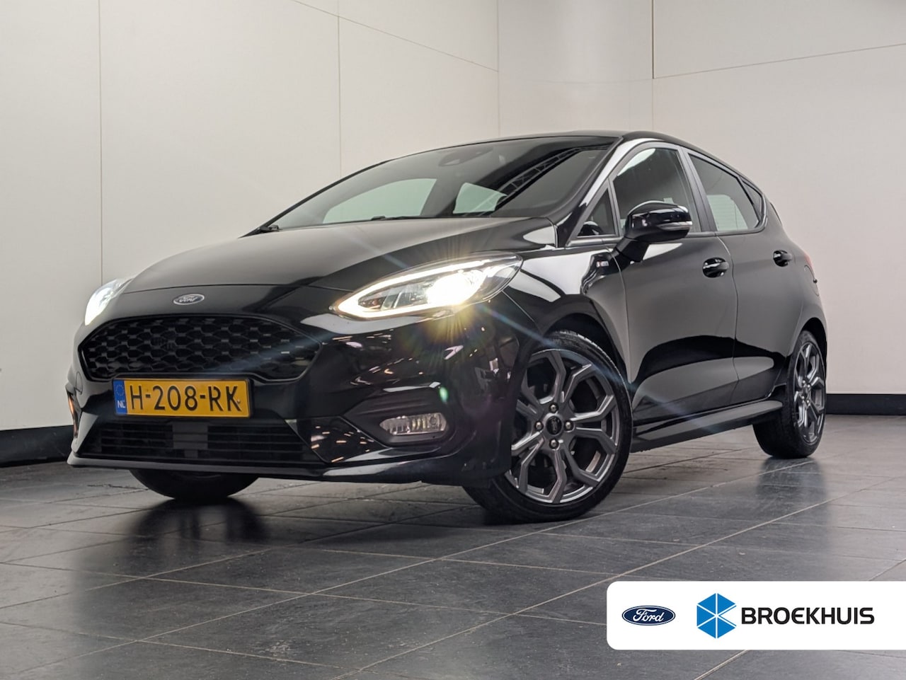 Ford Fiesta - 1.0 EcoBoost ST-Line | Dealer Onderhouden! | Navigatie | Clima | Parkeersensoren | Keyless - AutoWereld.nl