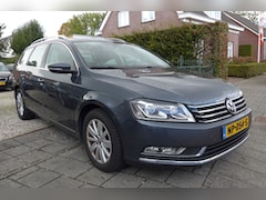 Volkswagen Passat Variant - 1.6 TDI R-line BlM Pano Xenon El uitkl trekhaak