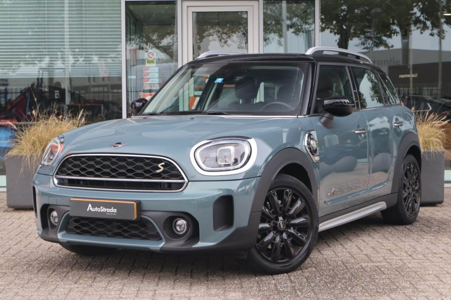 MINI Countryman - Mini (F60) 1.5 E 224pk ALL4 Aut. Cooper S E | Camera | Climate | Keyless | Navi | Carplay - AutoWereld.nl