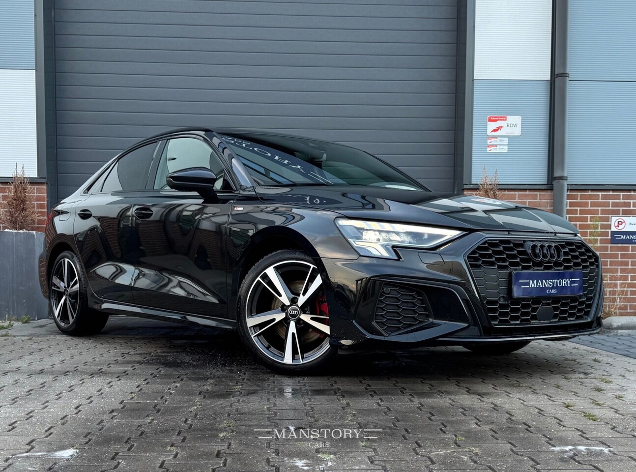 Audi A3 Limousine - 35 TFSI 3x S-line full option - AutoWereld.nl