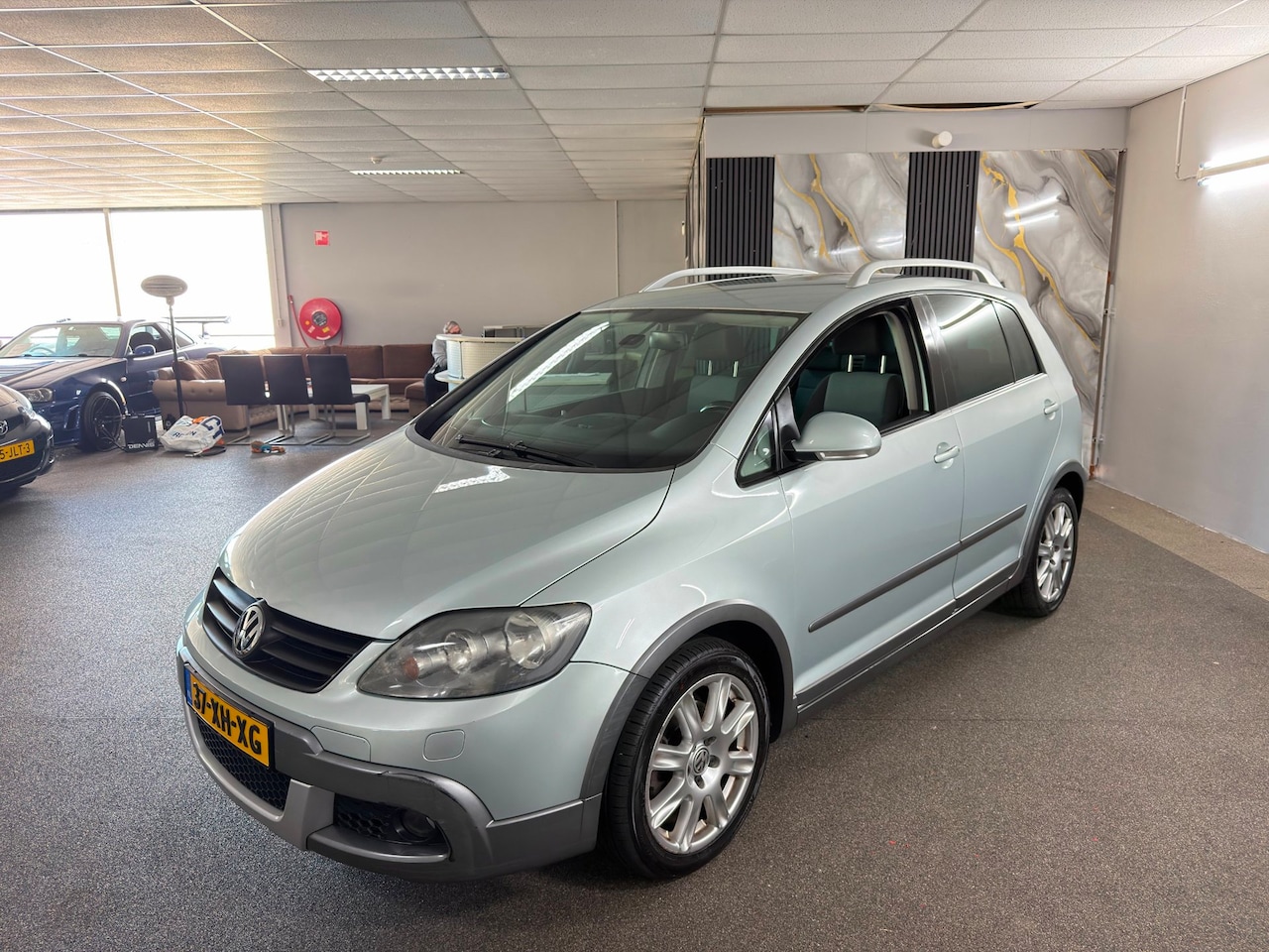 Volkswagen Golf - 1.4 TSI Cross Apk Nieuw,Clima,Cruise,N.A.P,Bluetooth,Parksensoren,Trekhaak,Topstaat!! - AutoWereld.nl