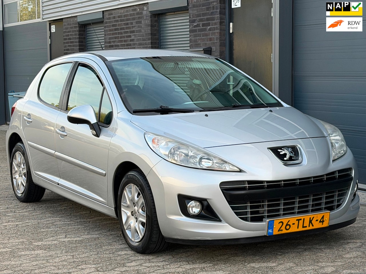 Peugeot 207 - 1.4 VTi Active AIRCO CRUISE APK TREKHAAK - AutoWereld.nl