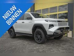 Toyota HiLux - 2.8 D-4D Hybrid Invincible JBL Pearl White