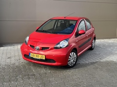 Toyota Aygo - 1.0 Sport|CarPlay|Airco|5-deurs|PDC|APK 04-2027