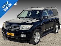 Toyota Land Cruiser V8 - 4.5 V8 D-4D VX Standard Roof Blind Van 6500KG TREKGEWICHT| LEDER | JBL | LUCHTVERING