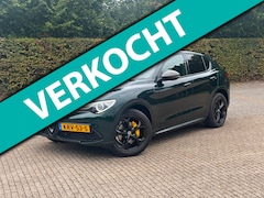 Alfa Romeo Stelvio - Veloce TI Q4 Verde Visconti Luxe uitgerust Carbon 280PK