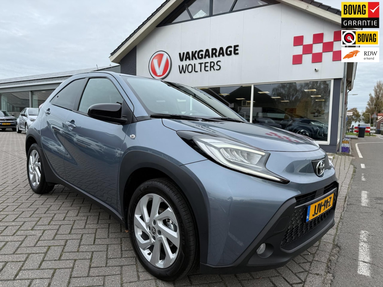 Toyota Aygo X - 1.0 VVT-i S-CVT Envy RIJKLAARPRIJS - AutoWereld.nl