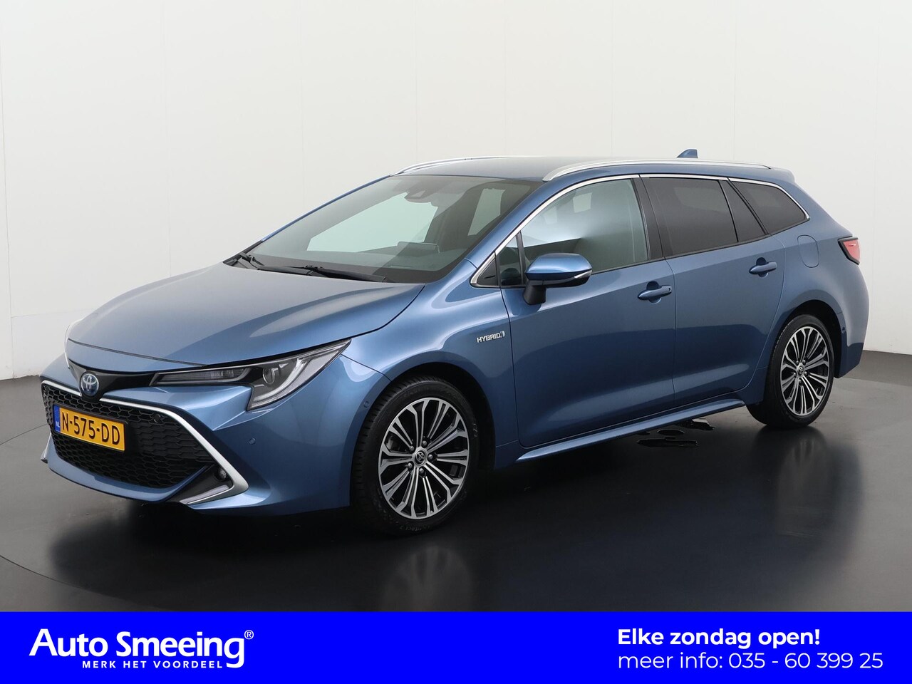 Toyota Corolla Touring Sports - 1.8 Hybrid Executive | Head-Up | Leder/alcantara | Dodehoek detectie | Zondag Open! - AutoWereld.nl