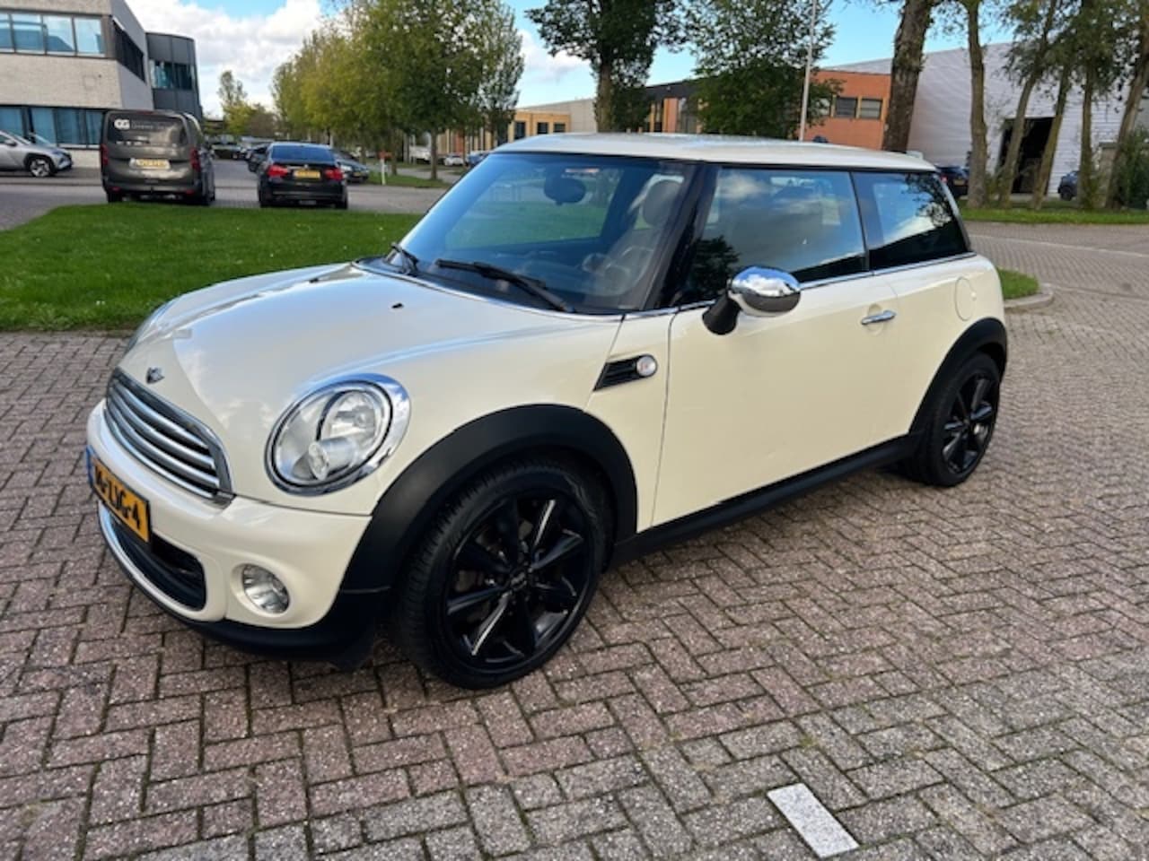 MINI 3-Deurs - 1.6 One Bns Line - AutoWereld.nl