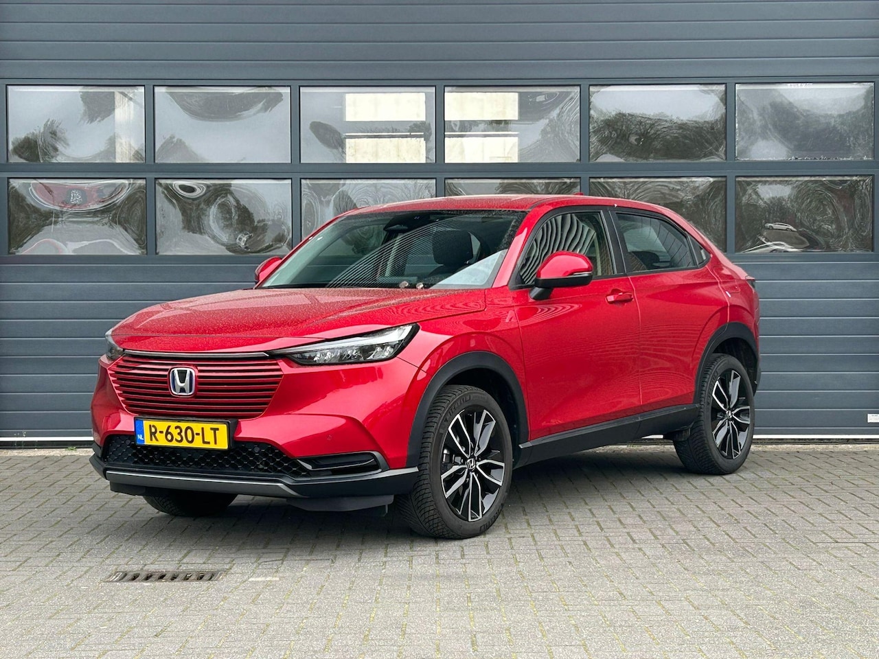 Honda HR-V - 1.5 e:HEV ELEGANCE I AUTOMAAT I P-CAMERA I STOELVERWARMING I APPLE CARPLAY - AutoWereld.nl