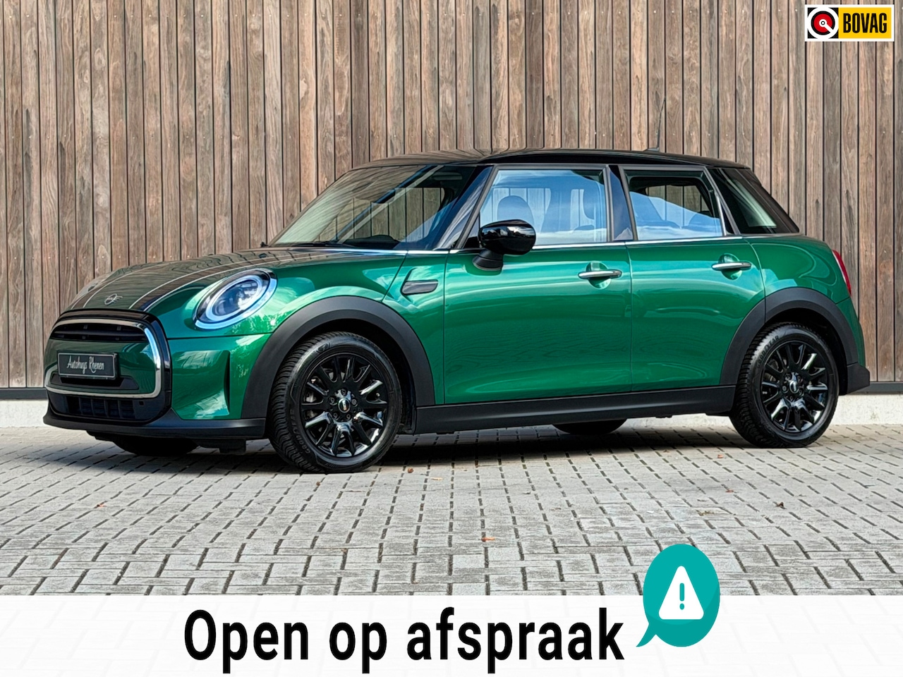 MINI 5-Deurs - 1.5 Cooper Classic / Led / Half leder / Camera / Apple Carplay / - AutoWereld.nl