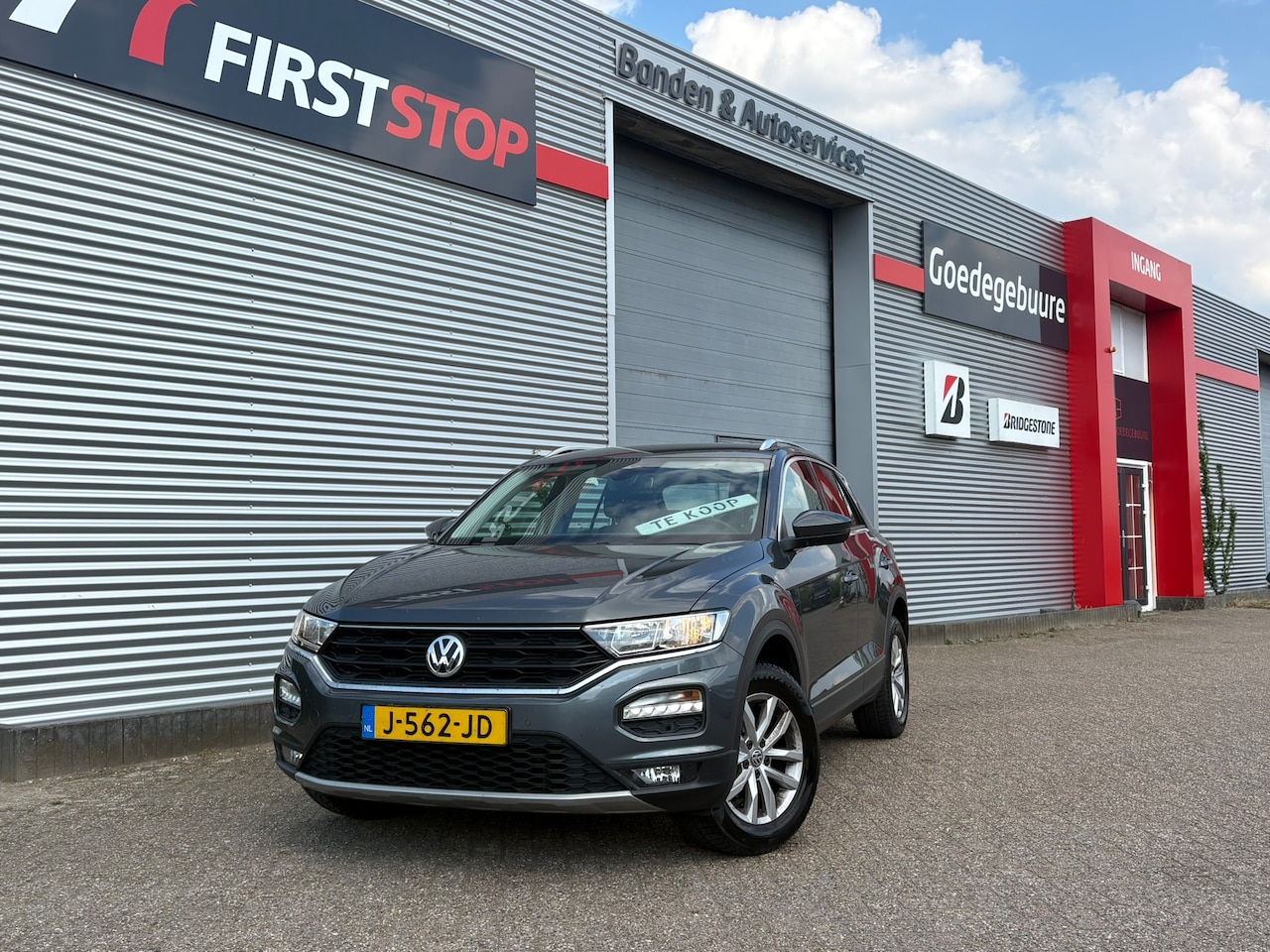 Volkswagen T-Roc - 1.0 TSI Style APPLE CARPLAY/ANDROID AUTO  |  TREKHAAK  |  ADAPTIEVE CROUSECONTROL  |   LAGE KM. STAND! - AutoWereld.nl