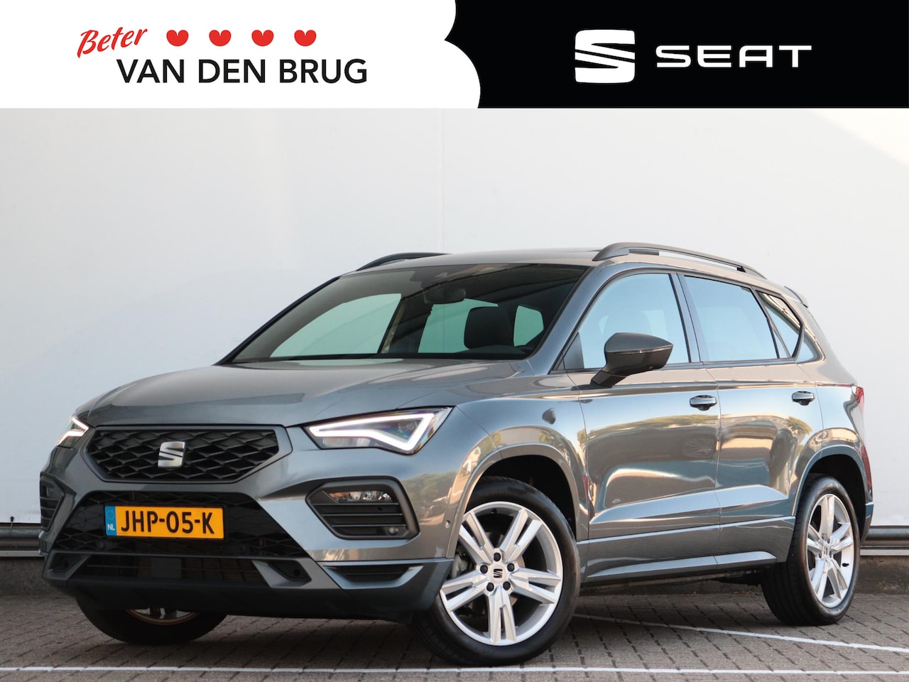 SEAT Ateca - 1.5 TSI FR Business Intense | Wegklapbare trekhaak | Schuif/kantel dak | Achteruitrijcamer - AutoWereld.nl