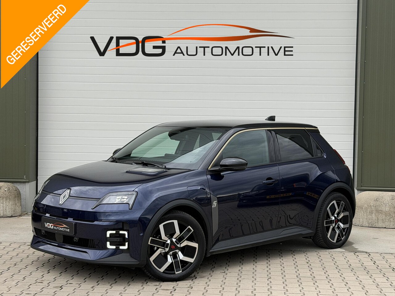 Renault 5 - comfort range techno 52 kWh SOH 99% / Snellader / Navigatie / 18" / Adaptive cruise / Park - AutoWereld.nl