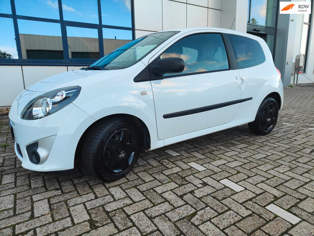 Renault Twingo - 1.2-16V Authentique 1.2-16V Authentique - AutoWereld.nl