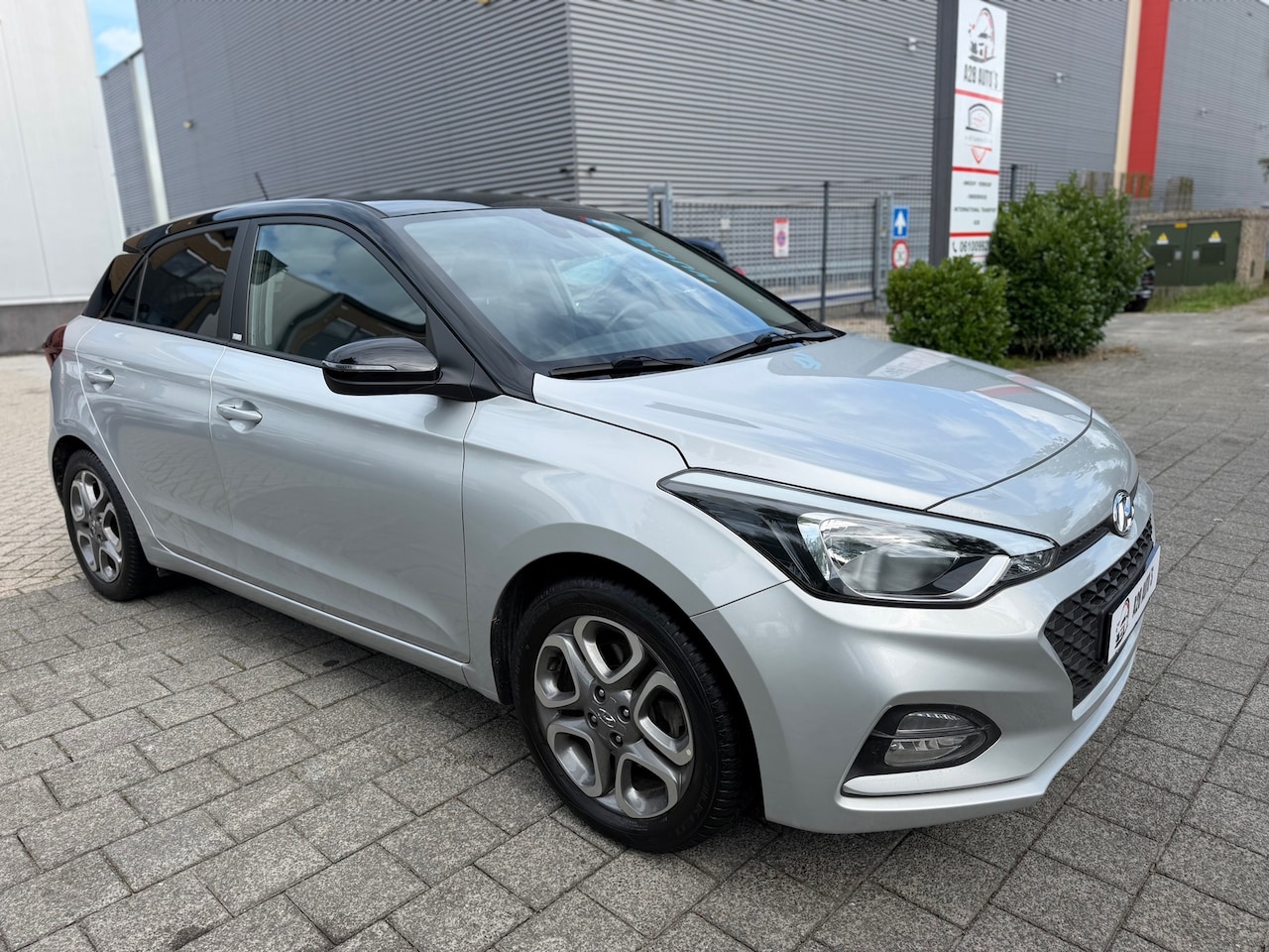 Hyundai i20 - 1.0 T-GDI i-Drive|Airco|Stoelverw|Stuurverw|Line assist - AutoWereld.nl