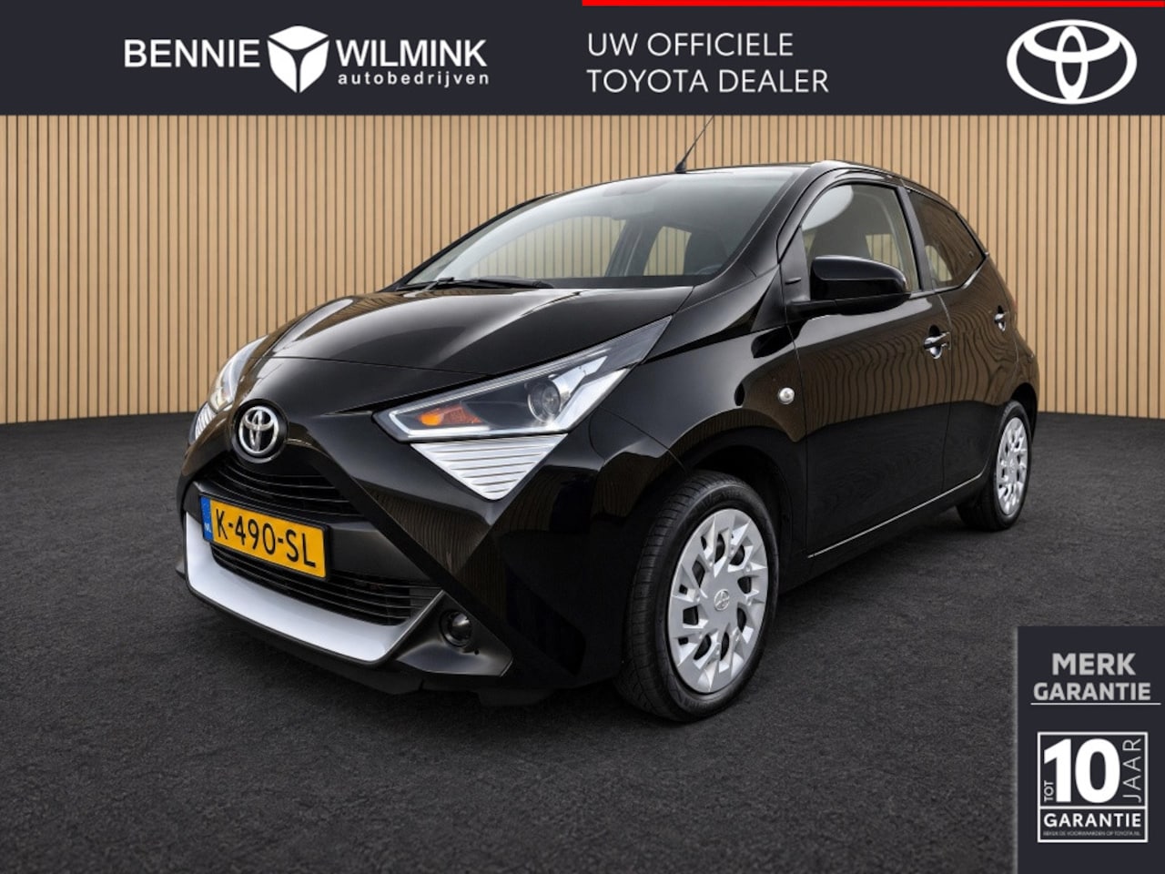 Toyota Aygo - 1.0 VVT-i x-play | Camera | Carplay - AutoWereld.nl