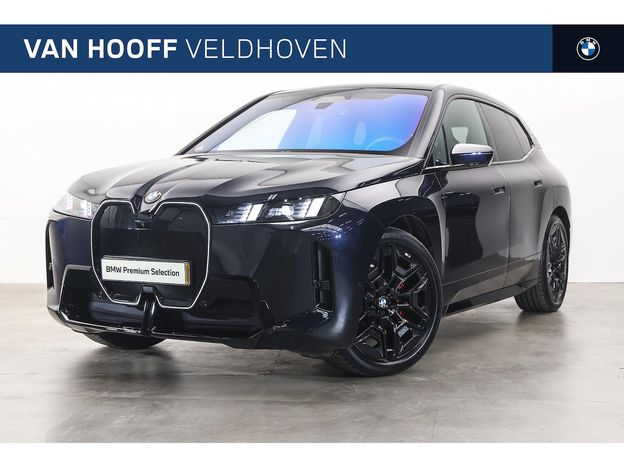 BMW iX - xDrive45 M Sport / Panoramadak Sky Lounge / Trekhaak / M Multifunctionele Stoelen / Soft-C - AutoWereld.nl
