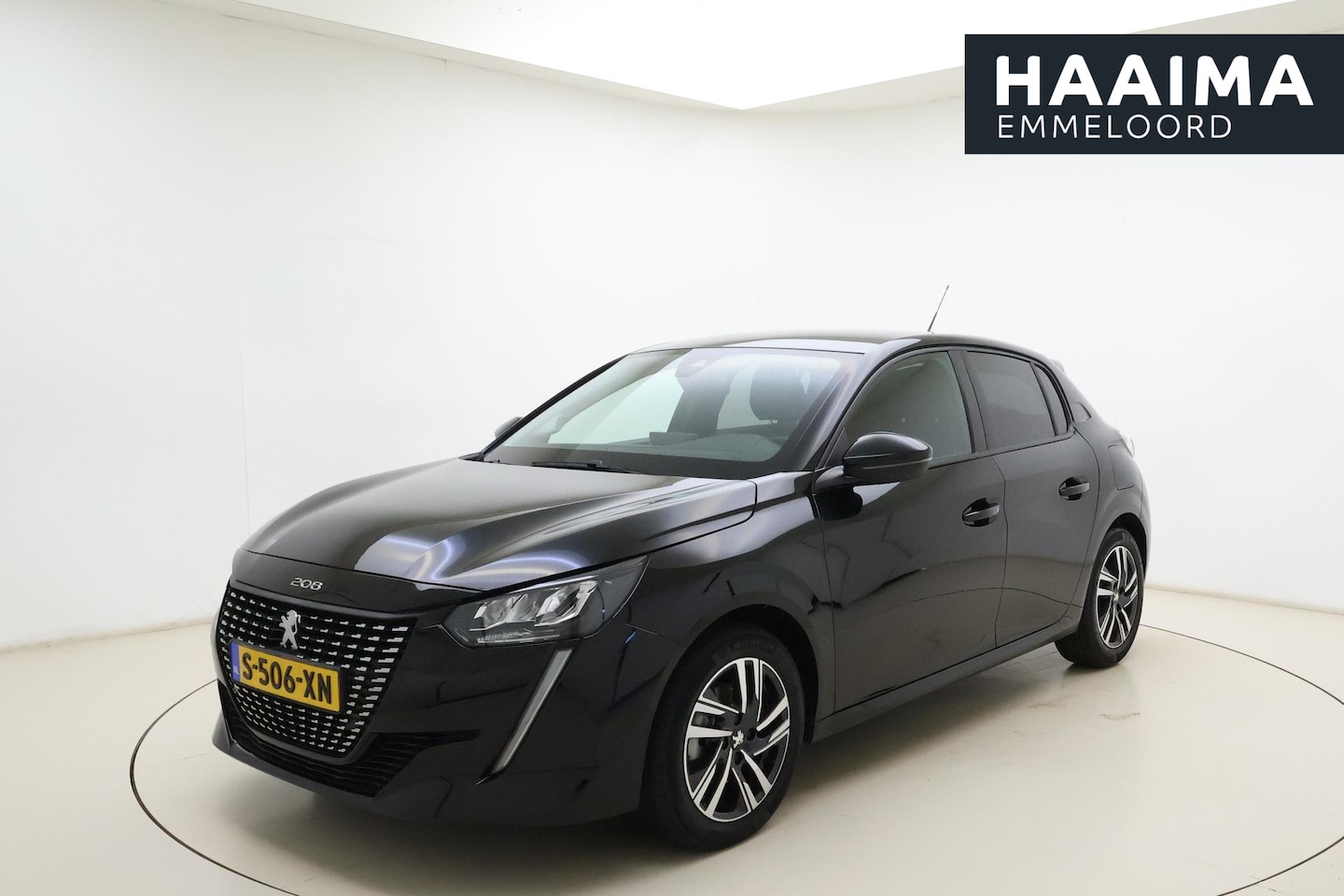 Peugeot 208 - 1.2 PureTech 100pk Allure Pack | Trekhaak | Achteruitrijcamera | Verwarmde Voorstoelen | C - AutoWereld.nl