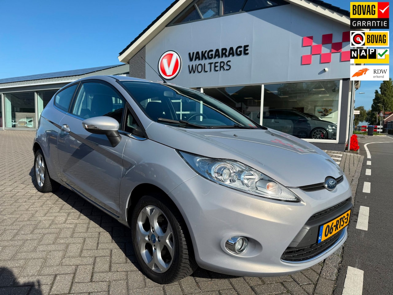 Ford Fiesta - 1.25 Titanium RIJKLAARPRIJS! - AutoWereld.nl