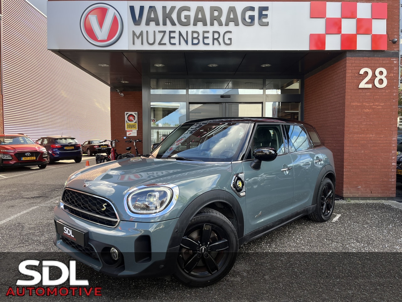 MINI Countryman - 1.5 Cooper S E ALL4 Untamed Edition // SCHUIF-KANTELDAK // HARMAN-KARDON // ELEK.STOEL+GEH - AutoWereld.nl