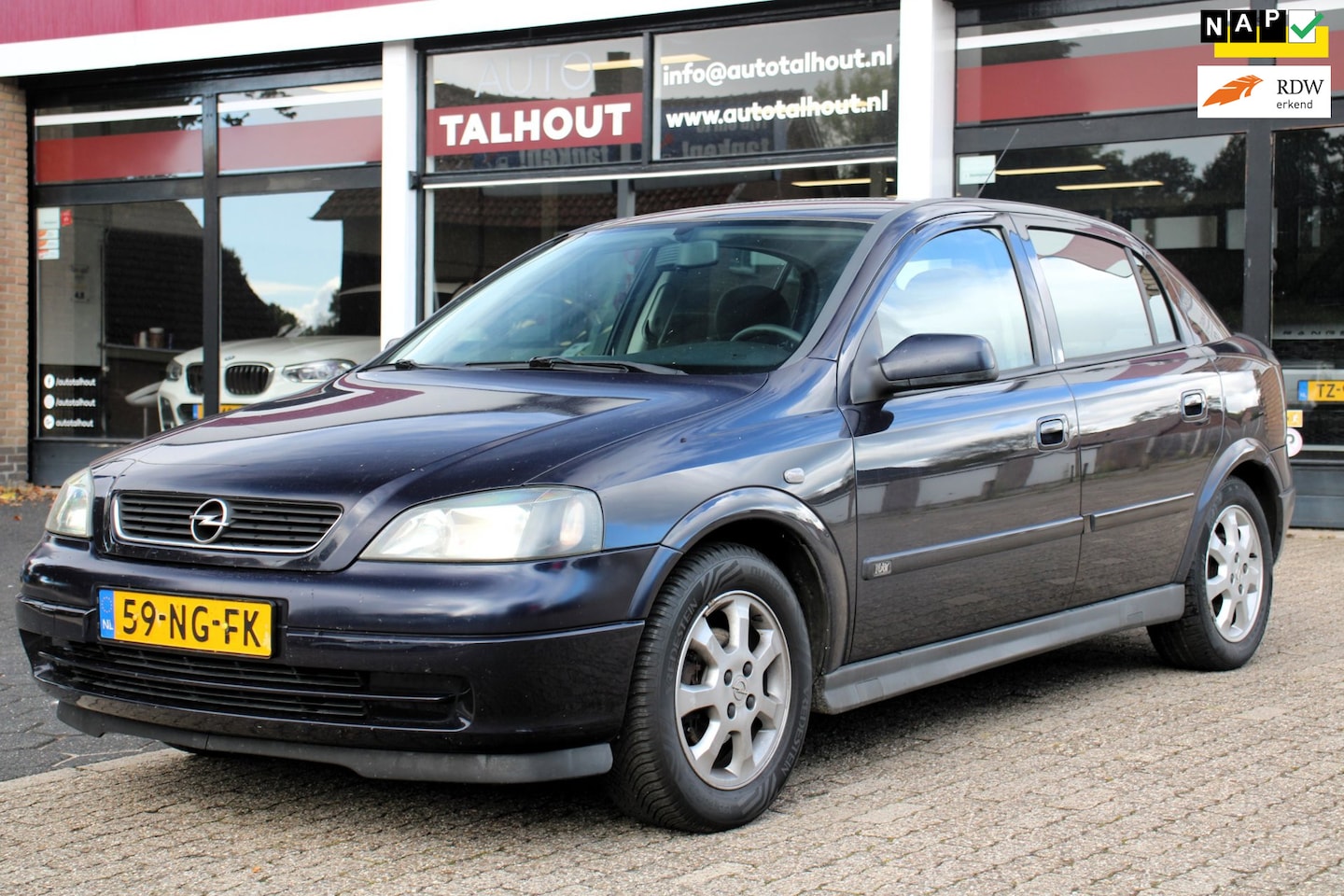 Opel Astra - 1.6 Njoy / AIRCO, 5 DEURS, TREKHAAK, NL AUTO - AutoWereld.nl