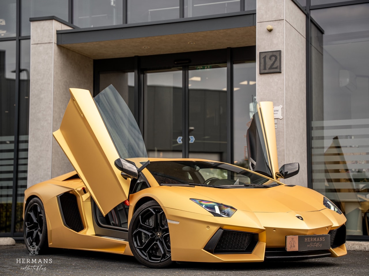 Lamborghini Aventador - 6.5 V12 LP700-4 Coupé / Capristo / Gray Audio / Ceramic / Homelink / Camera - AutoWereld.nl