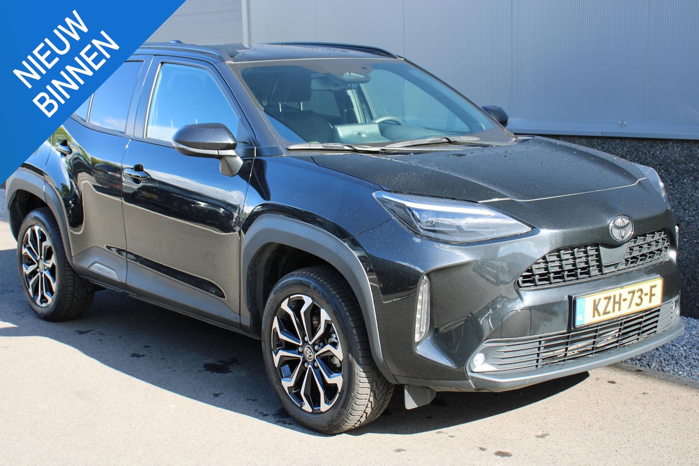 Toyota Yaris Cross - 1.5 Hybrid 130 Dynamic 7798KM, 2025, STOEL/STUURVERWARMING, CARPLAY - AutoWereld.nl