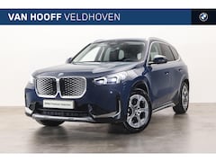 BMW iX1 - eDrive20 / Trekhaak / Achteruitrijcamera / Comfort Access / Adaptieve LED / Stoelverwarmin