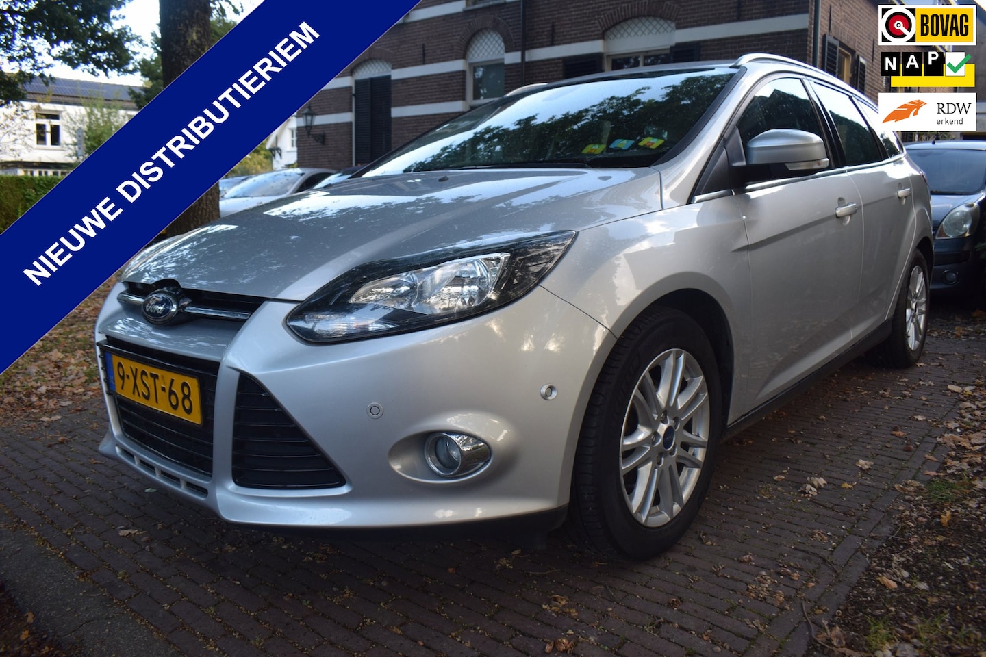 Ford Focus Wagon - 1.0 EcoBoost Edition Plus Navi/Cruise/Trekhaak - AutoWereld.nl